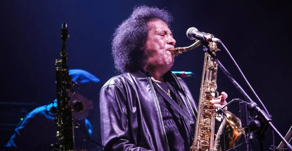 James Senese  E' na bella jurnata (live)