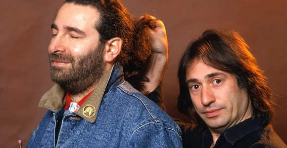 Godley & Creme  An Englishman In New York